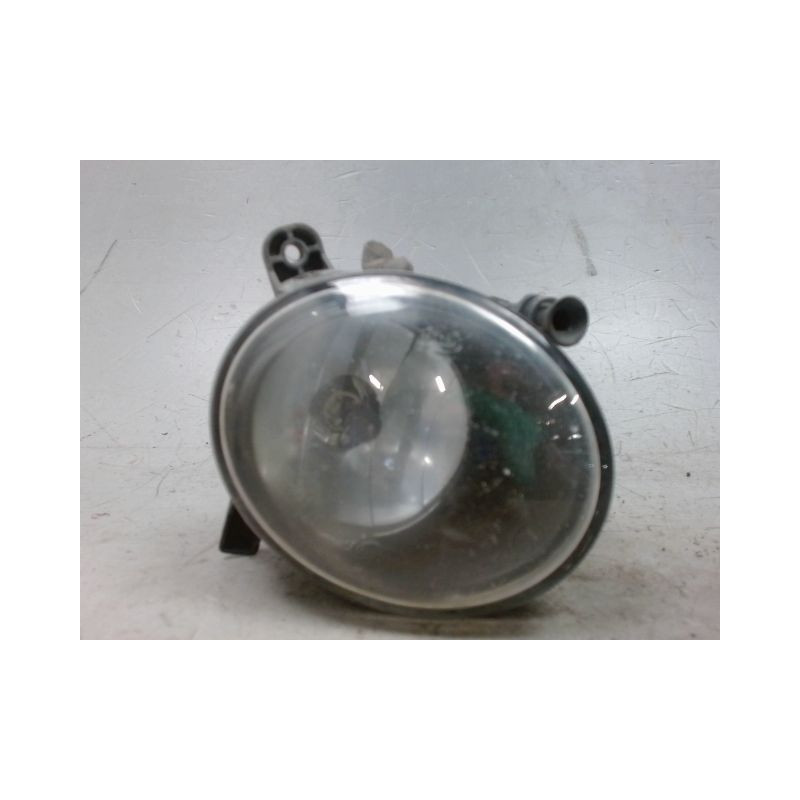 PHARE ANTIBROUILLARD AVANT GAUCHE AUDI A4
