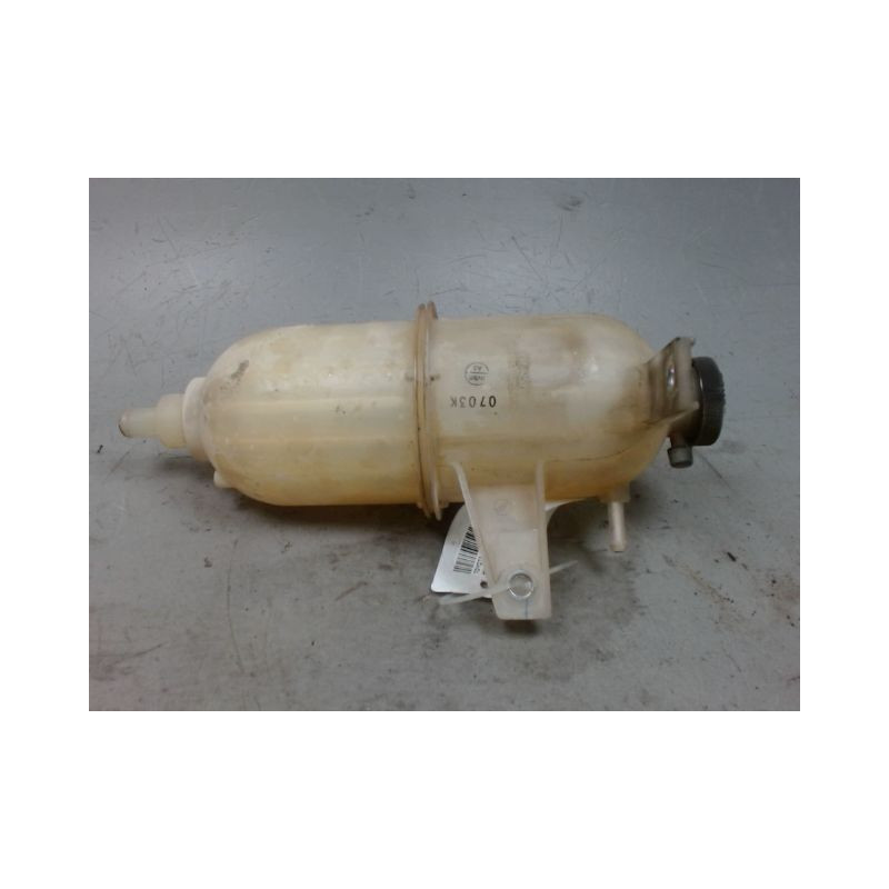 VASE EXPANSION TOYOTA HILUX SIMPLE CABINE 2006-