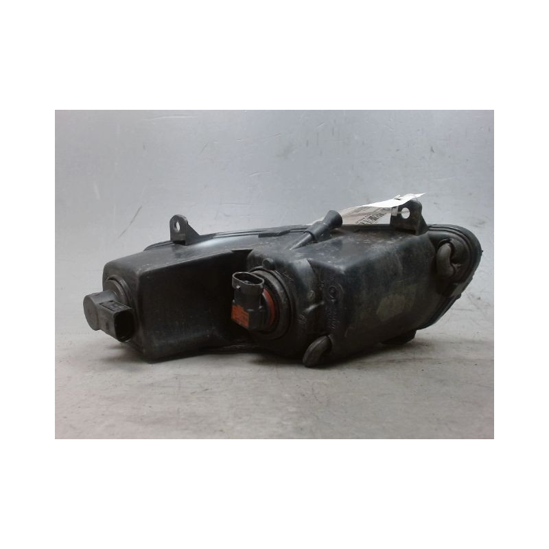 PHARE ANTIBROUILLARD AVANT DROIT VOLKSWAGEN POLO