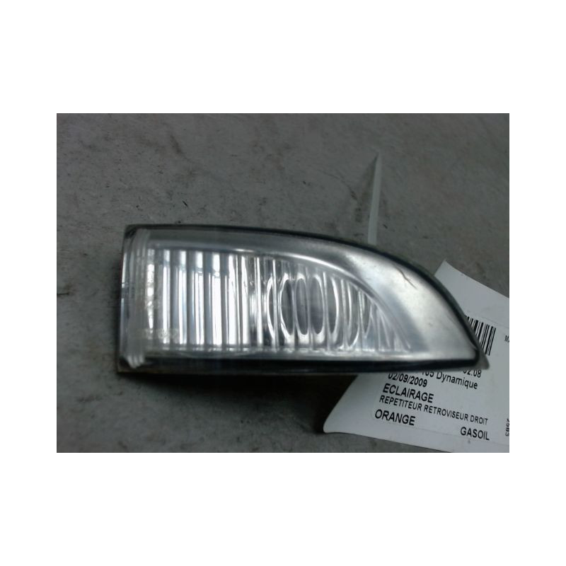 REPETITEUR RETROVISEUR DROIT RENAULT MEGANE III CPE -08