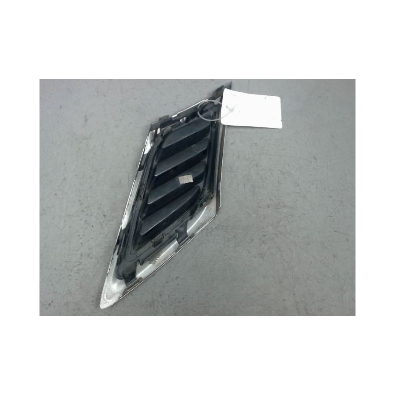 GRILLE CALANDRE DROIT SAAB 9-3 2007-
