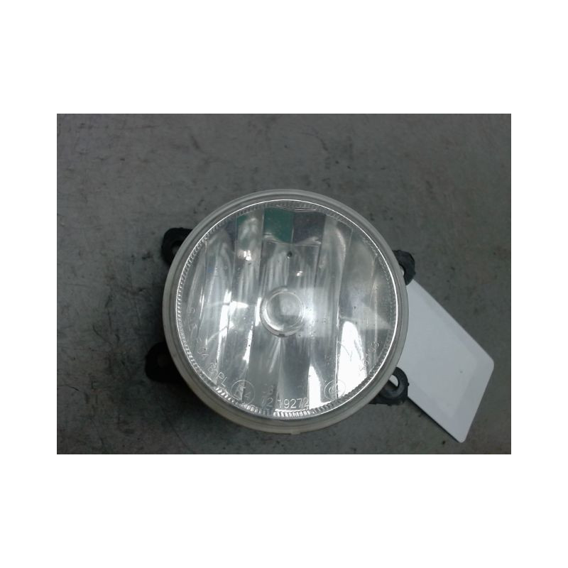 PHARE ANTIBROUILLARD AVANT DROIT PEUGEOT 5008