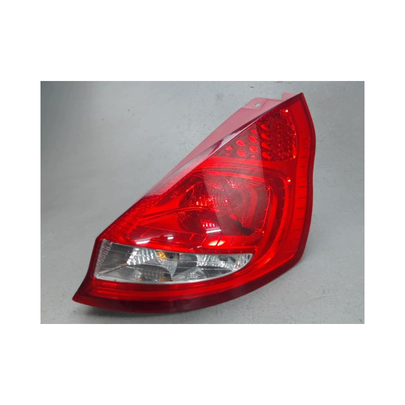 FEU ARRIERE DROIT FORD FIESTA