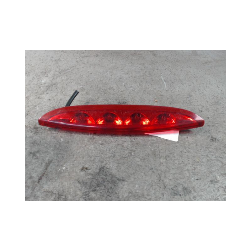 FEUX STOP SUPPLEMENTAIRE PEUGEOT 208