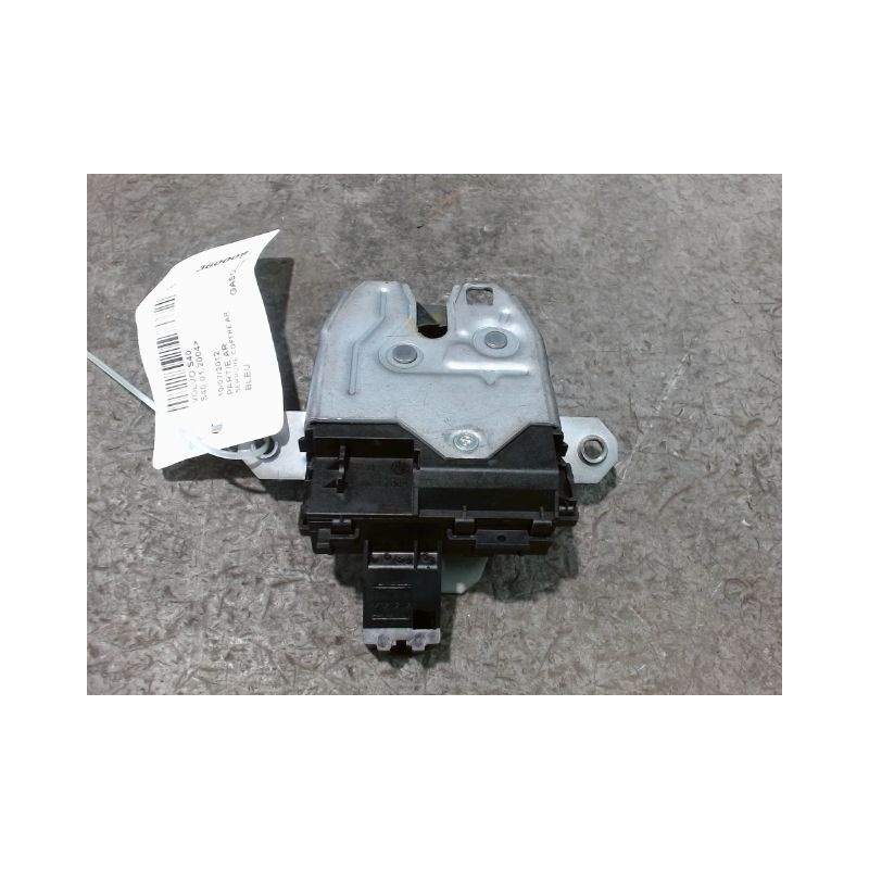 SERRURE COFFRE ARRIERE VOLVO S40 2004-