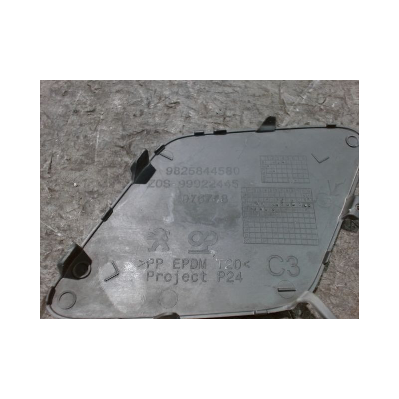 OBTURATEUR COUVRE CROCHET DE BOUCLIER AV PEUGEOT 2008