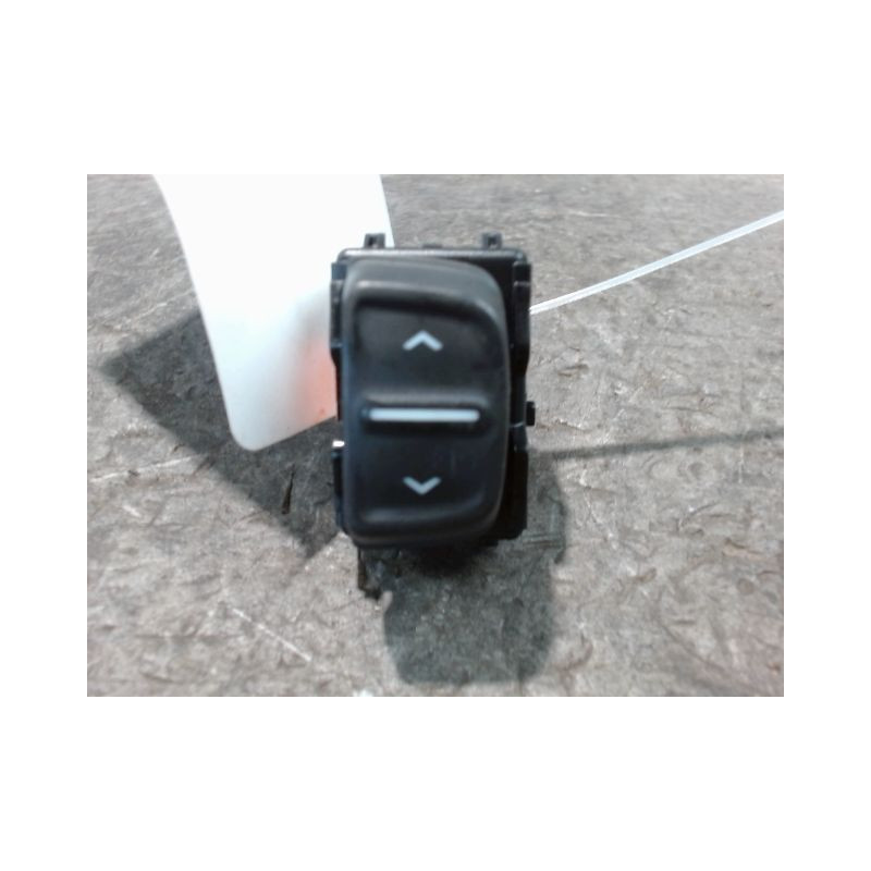 COMMANDE LEVE-GLACE PORTE AVG DACIA LOGAN MCV 2007-