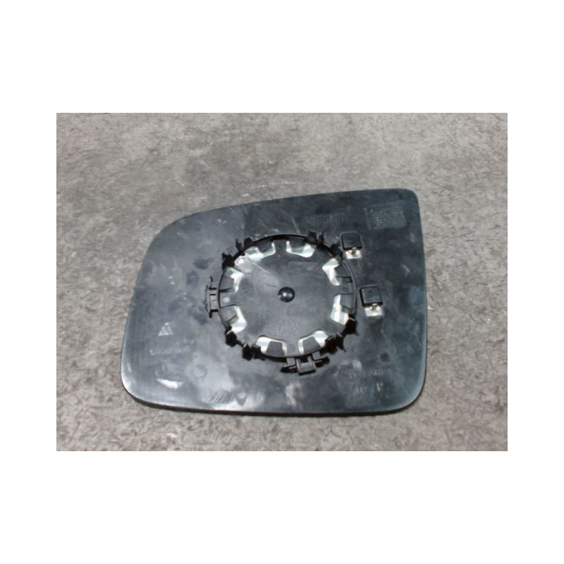 GLACE RETROVISEUR EXT D MERCEDES VITO COMBI EXTLONG 03-
