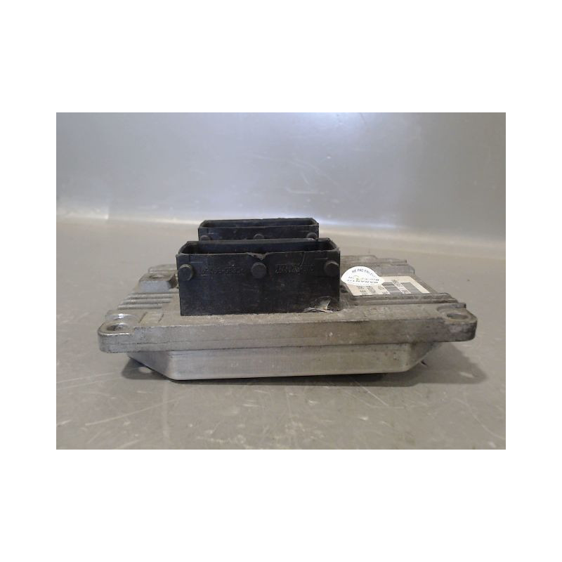 CALCULATEUR MOTEUR FIAT 500