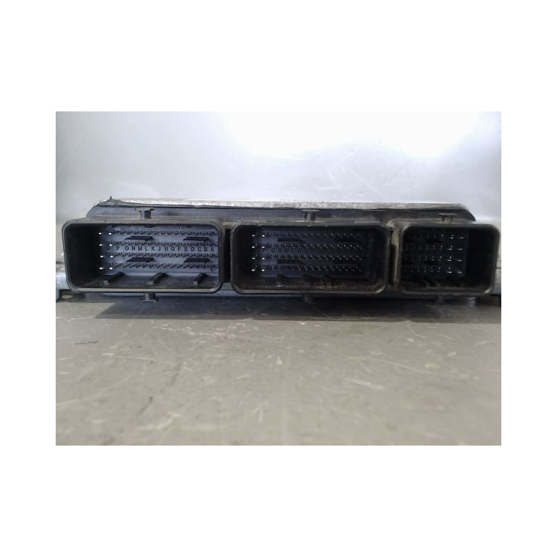 CALCULATEUR MOTEUR RENAULT MASTER RT