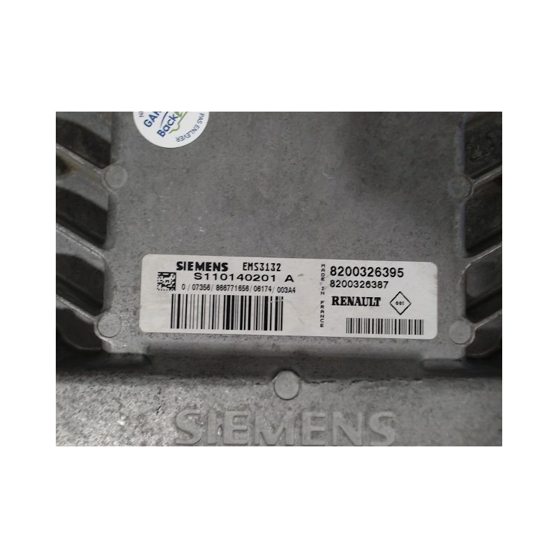 CALCULATEUR MOTEUR RENAULT CLIO
