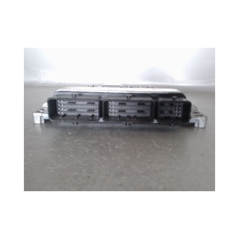 CALCULATEUR MOTEUR RENAULT MEGANE