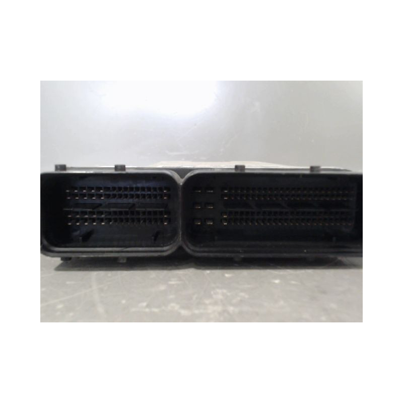 CALCULATEUR MOTEUR VOLKSWAGEN GOLF