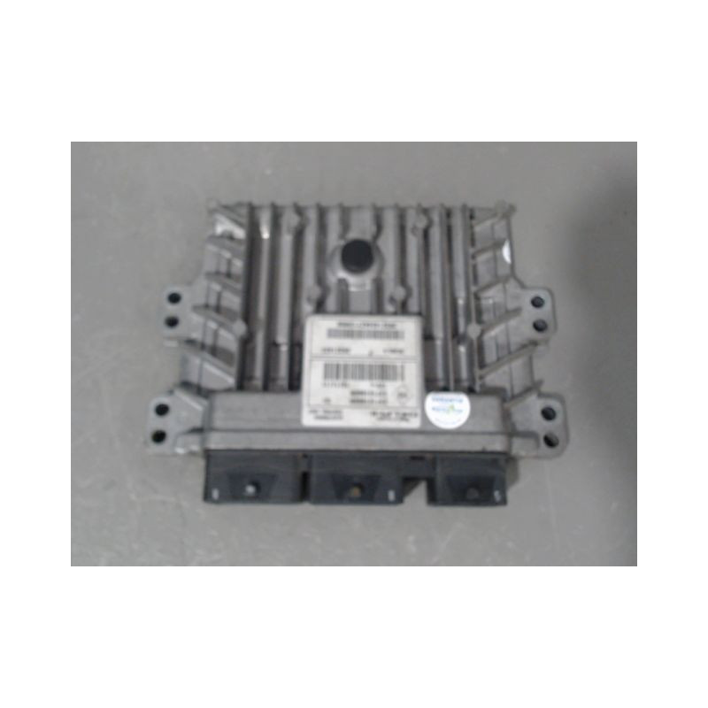 CALCULATEUR MOTEUR RENAULT CLIO III