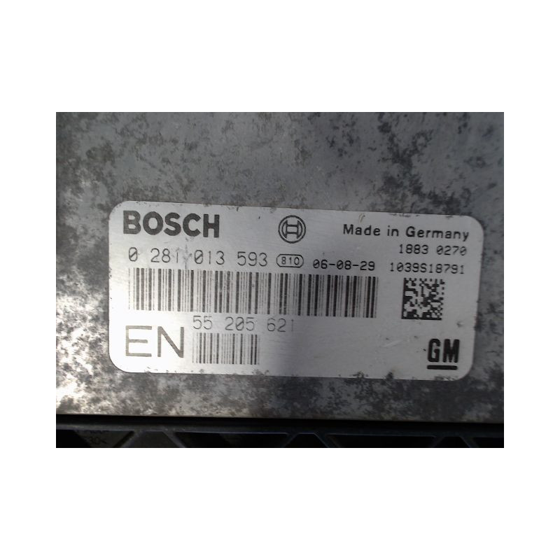 CALCULATEUR MOTEUR OPEL ZAFIRA