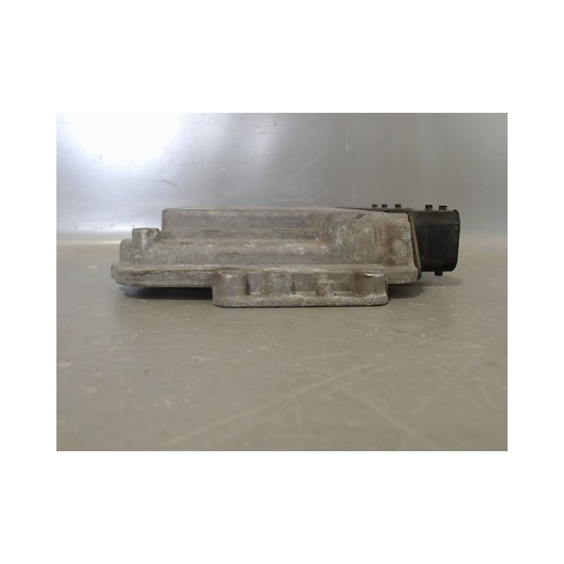 CALCULATEUR MOTEUR OPEL ZAFIRA