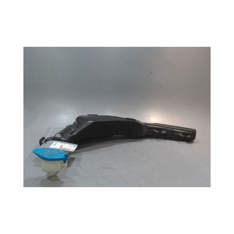 RESERVOIR LAVE-GLACE AVANT PEUGEOT 308