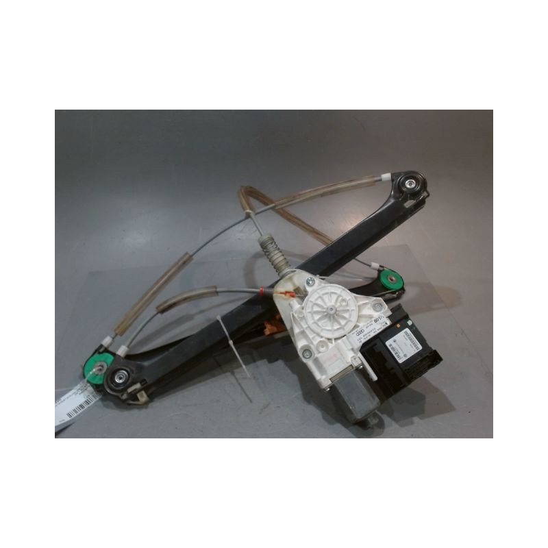MECANISME+MOTEUR LEVE-GLACE AVANT GAUCHE AUDI A3