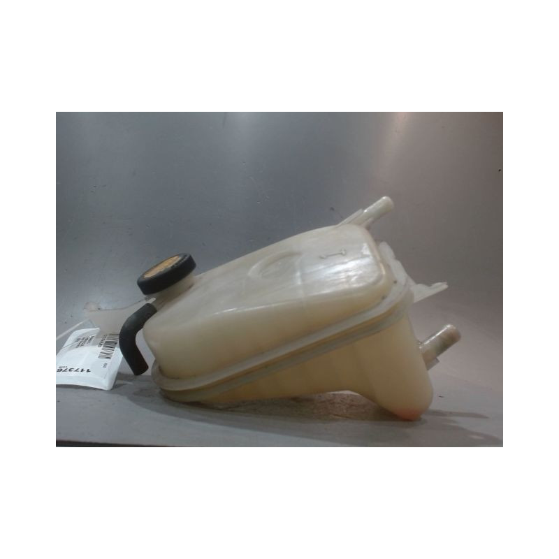 VASE EXPANSION TOYOTA AURIS