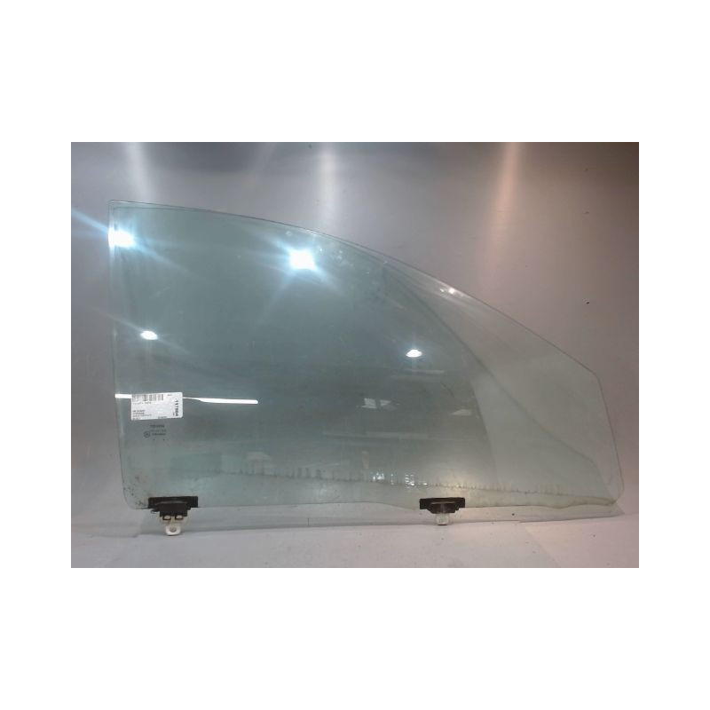GLACE PORTE AVD TOYOTA YARIS