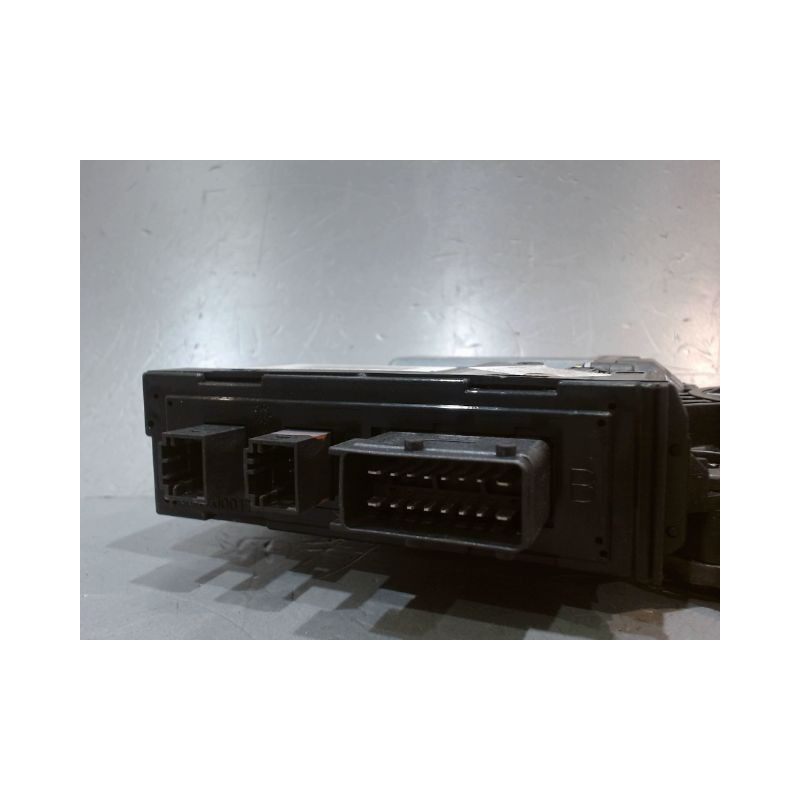 MECANISME+MOTEUR LEVE-GLACE AVANT GAUCHE PEUGEOT 307
