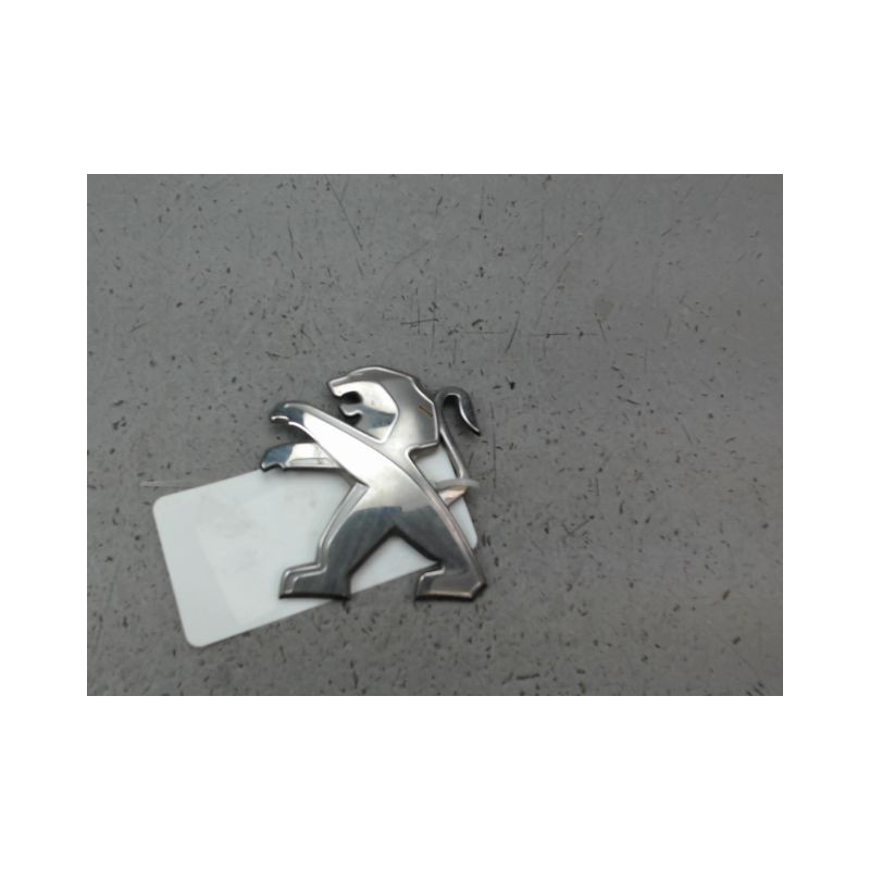 SIGLE CAPOT PEUGEOT 107 Phase 3 2012-2014