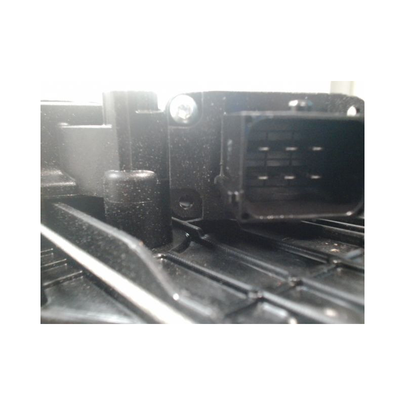 MECANISME+MOTEUR LEVE-GLACE ARRIERE DROIT FIAT 600