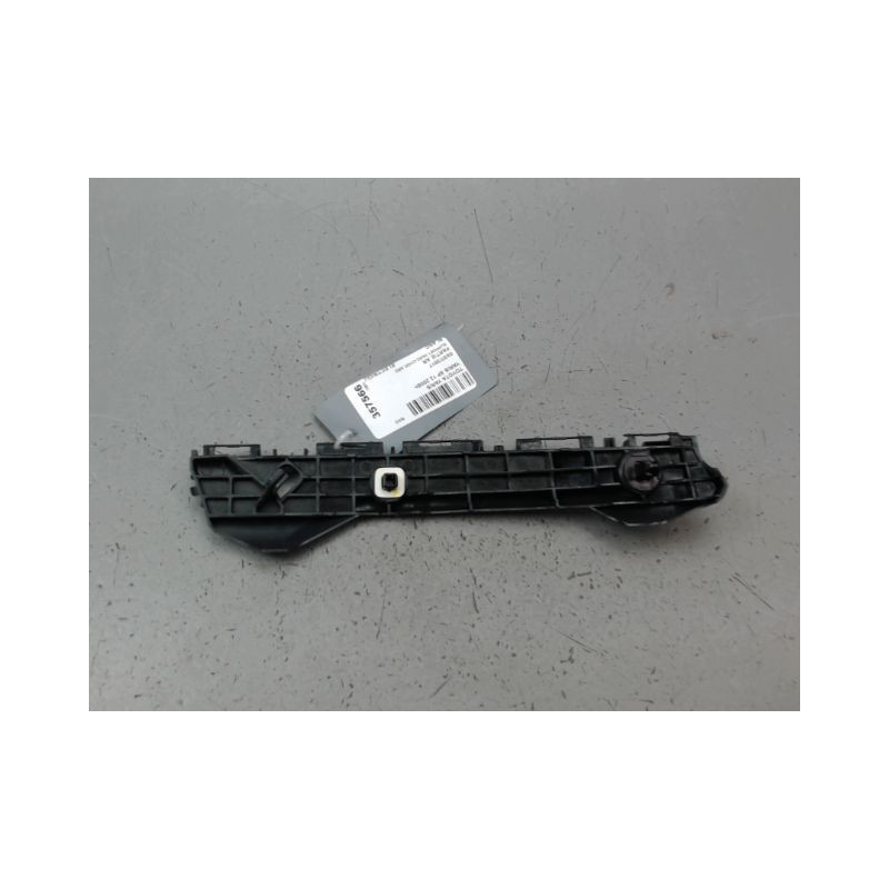 SUPPORT PARE-CHOC ARD TOYOTA YARIS 2005-