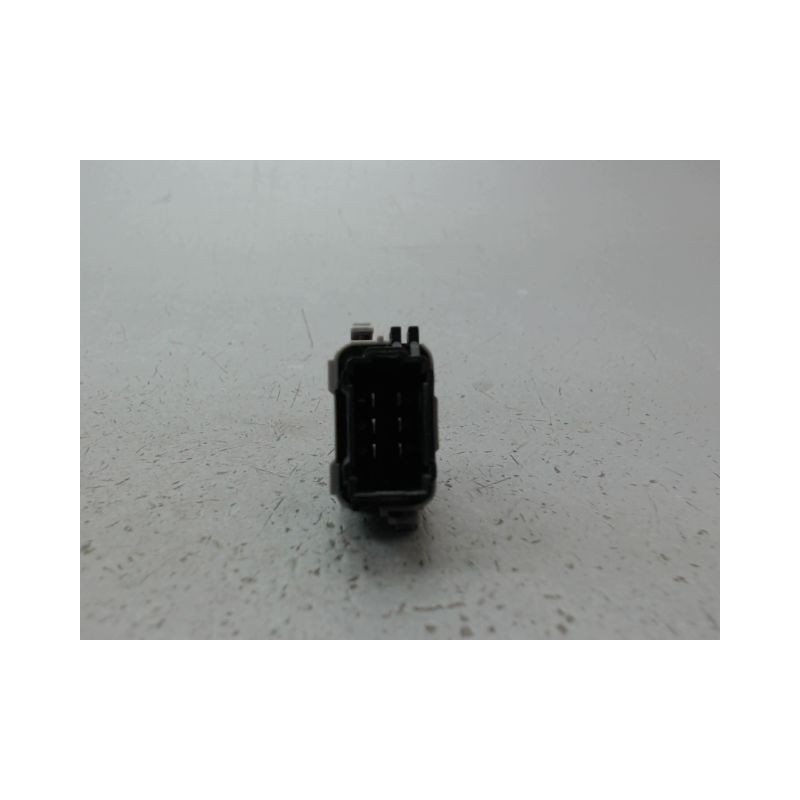 COMMANDE LEVE-GLACE PORTE AVD RENAULT TWINGO II Phase 1 2007-2011