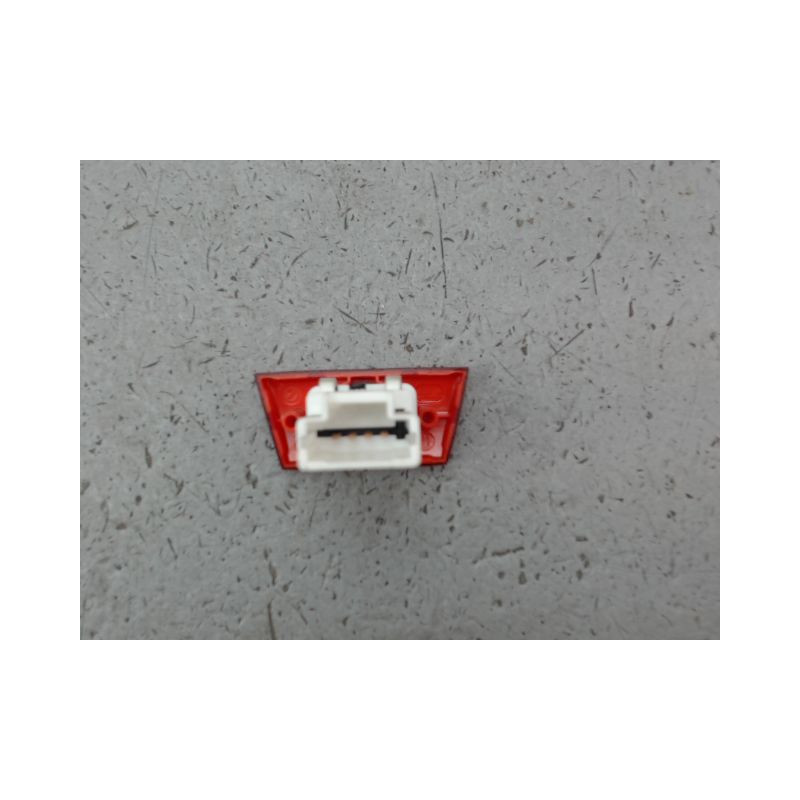 BOUTON DE WARNING CITROEN C1 5P