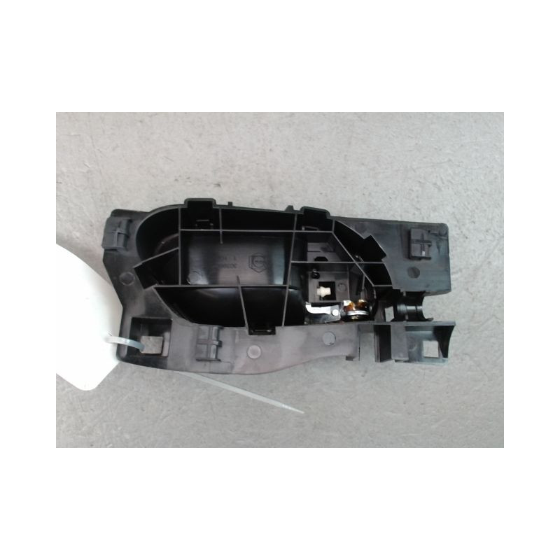 POIGNEE INTERIEURE PORTE AVANT GAUCHE PEUGEOT 208 Phase 1 2012-...