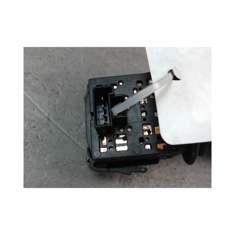 COMMANDE CLIGNOTANT OPEL CORSA III Phase 2 (C) 2003-2006