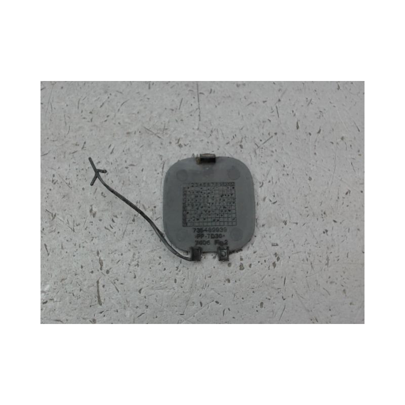 OBTURATEUR COUVRE CROCHET DE BOUCLIER AV FIAT PANDA 2003-