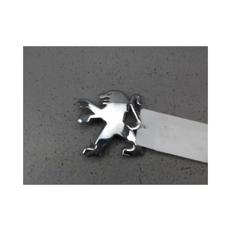 SIGLE CALANDRE PEUGEOT 3008 BREAK I Phase 1 2009-2013
