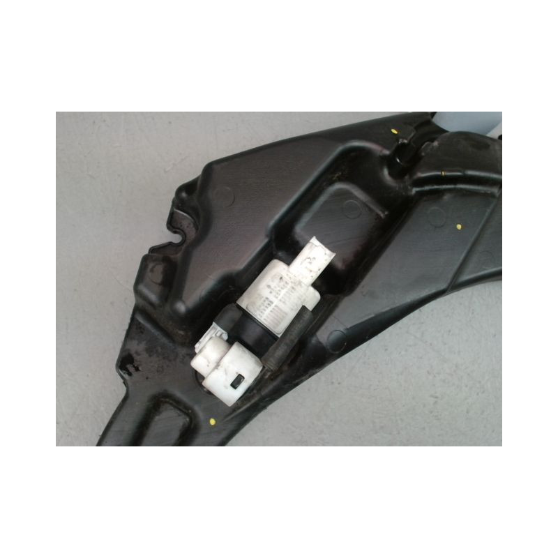 RESERVOIR LAVE-GLACE AVANT PEUGEOT 308 2009-