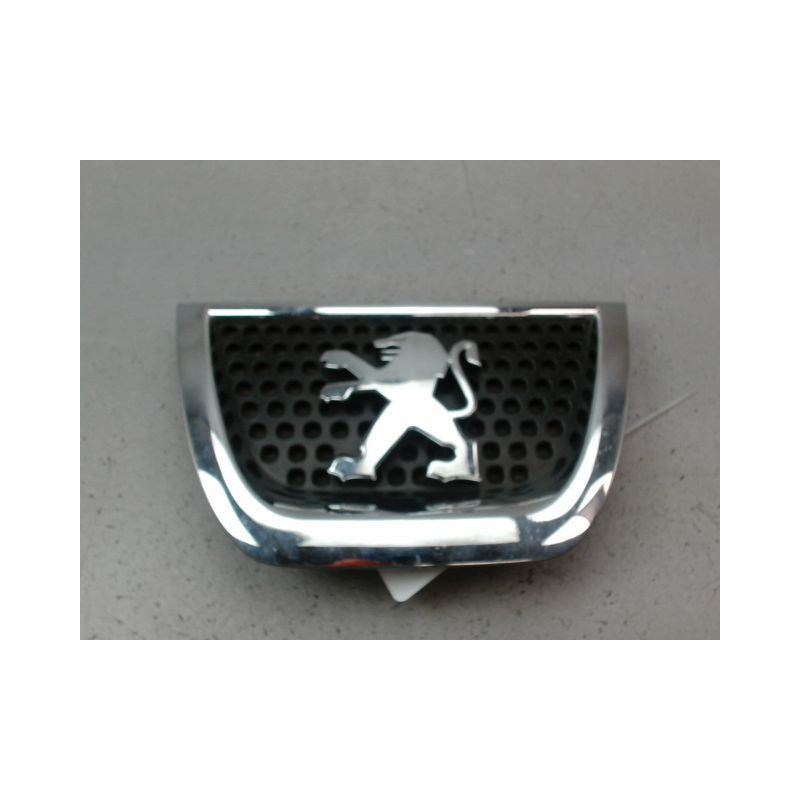 SIGLE CALANDRE PEUGEOT 3008 BREAK I Phase 1 2009-2013