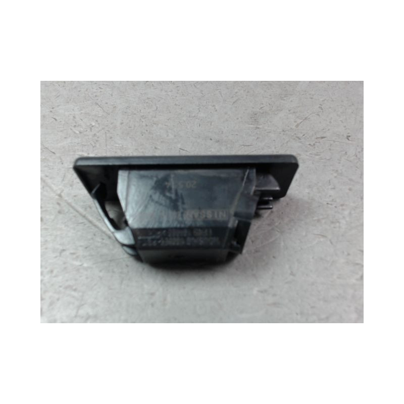 ECLAIREUR PLAQUE DE POLICE DROIT NISSAN JUKE Phase 2 2014-...