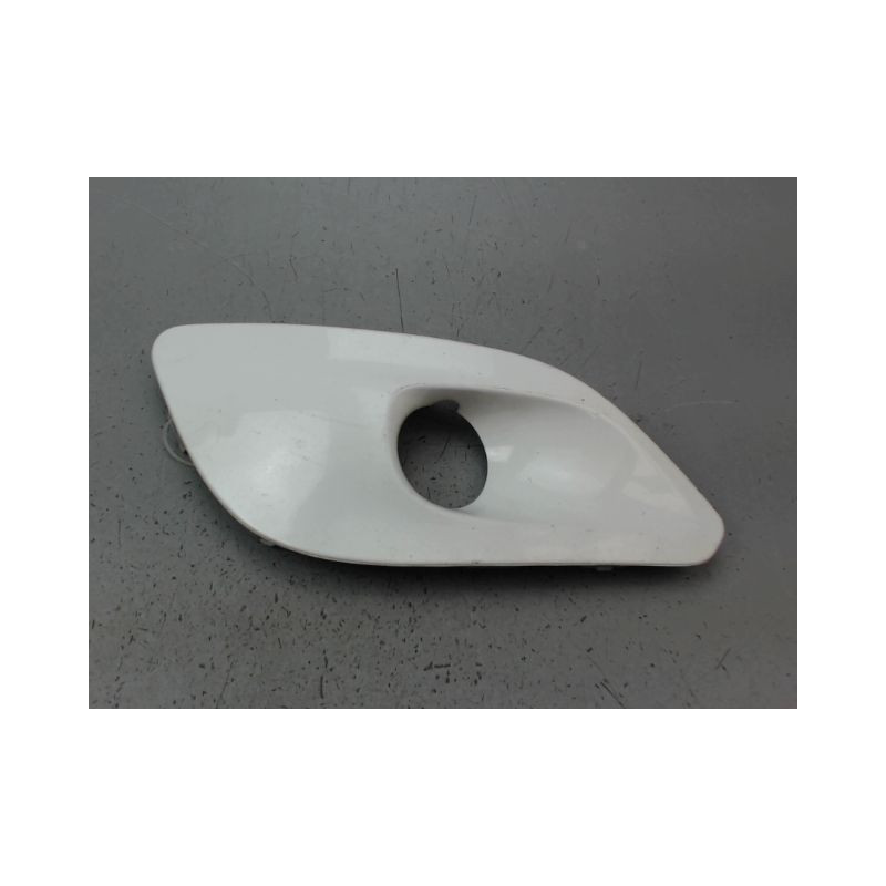GRILLE VENTILATION PARE-CHOC AVD PEUGEOT 308 2009-