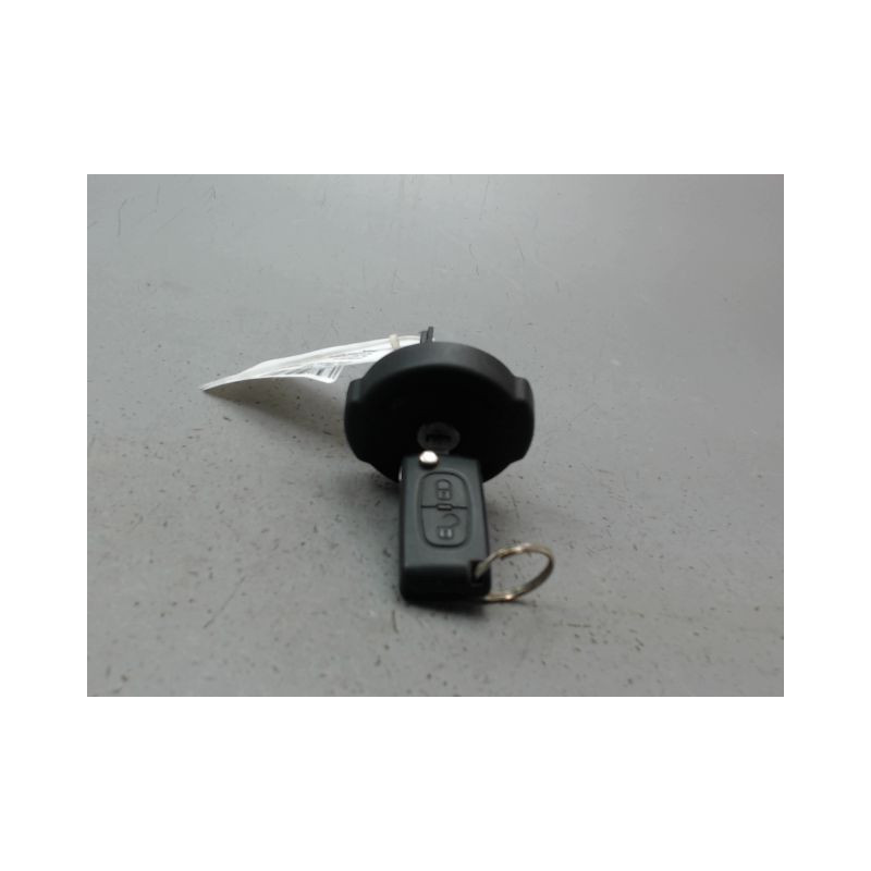 BOUCHON RESERVOIR A CARBURANT PEUGEOT 3008 BREAK I Phase 1 2009-2013