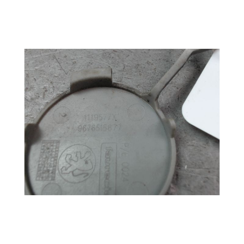 OBTURATEUR COUVRE CROCHET DE BOUCLIER AR PEUGEOT 208 Phase 1 2012-...