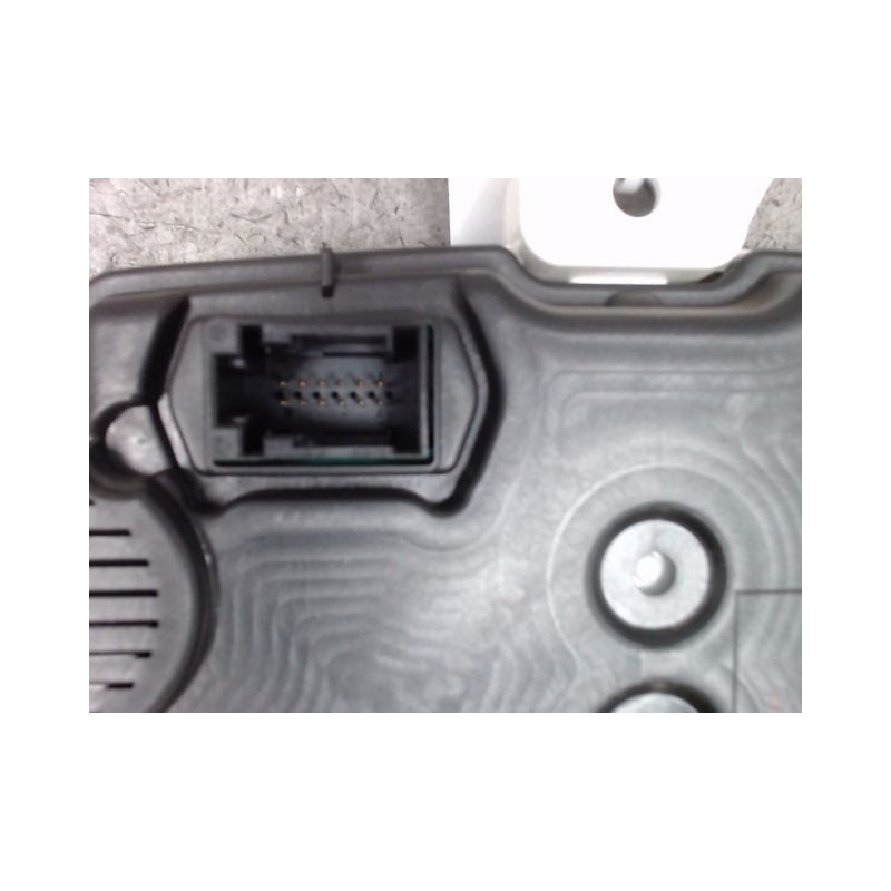 BLOC COMPTEURS OPEL CORSA 06-09