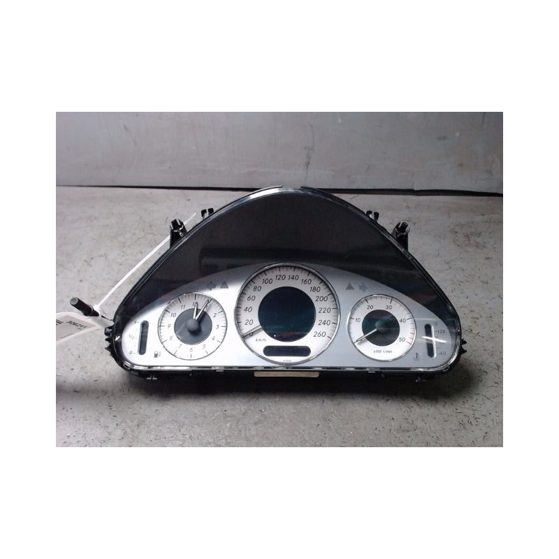 BLOC COMPTEURS MERCEDES CLASSE E 2002-