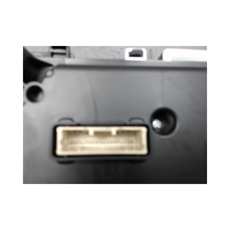 BLOC COMPTEURS TOYOTA YARIS CRO