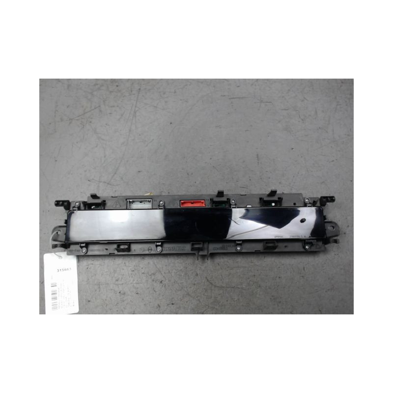 BLOC COMPTEURS RENAULT SCENIC II PH2 2006-