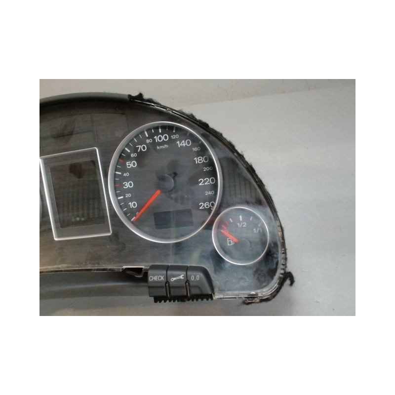 BLOC COMPTEURS AUDI A4 AVANT 04-08