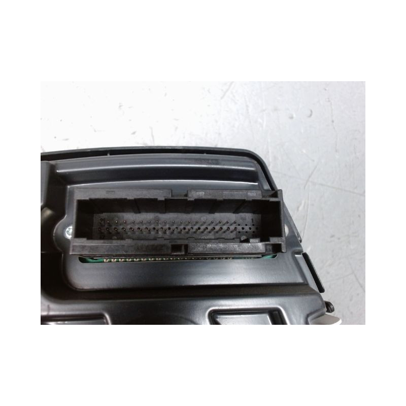 BLOC COMPTEURS OPEL ZAFIRA 2005-