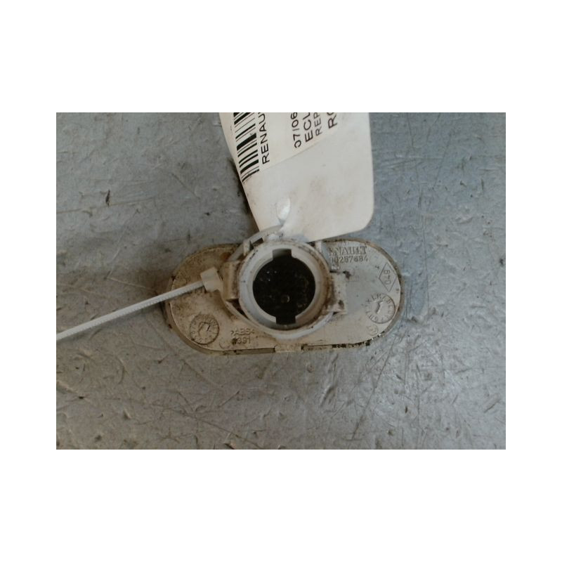 REPETITEUR AILE DROIT RENAULT CLIO