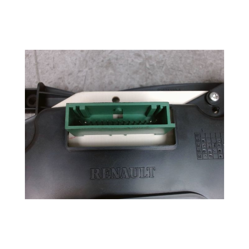 BLOC COMPTEURS RENAULT CLIO II CAMPUS 06-