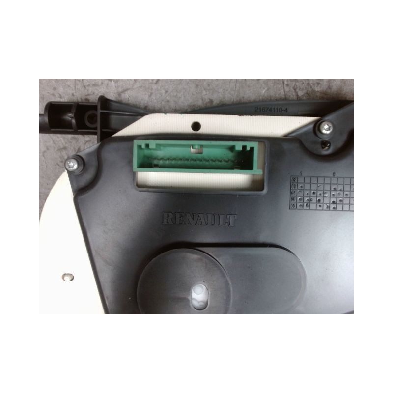 BLOC COMPTEURS RENAULT CLIO II CAMPUS 06-