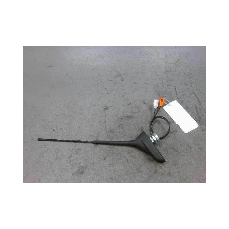 ANTENNE RADIO PEUGEOT 208